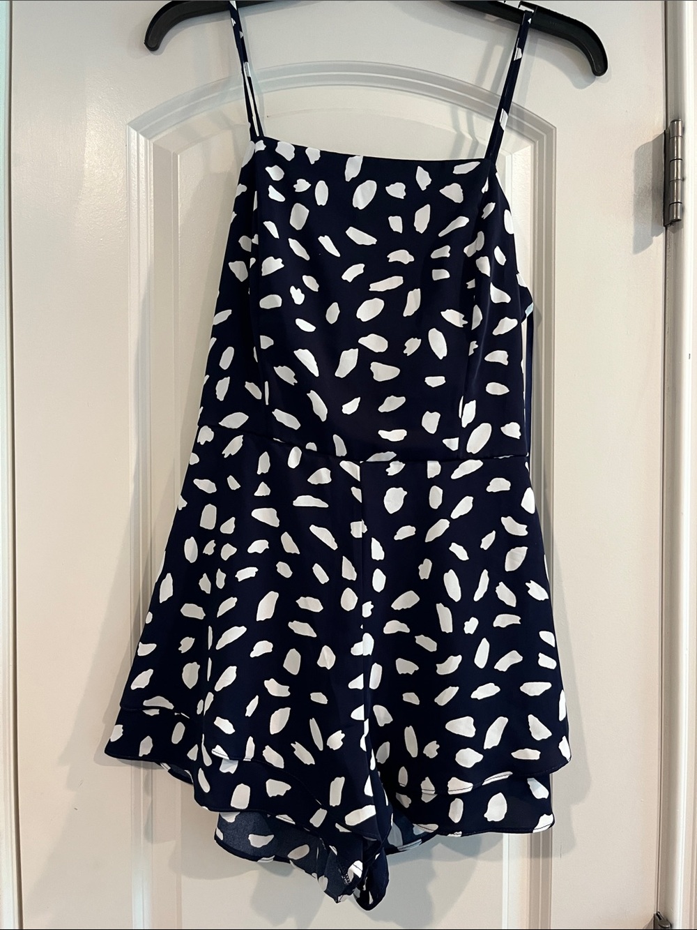 She + SkyNavy and White Spotted Romper Size Small